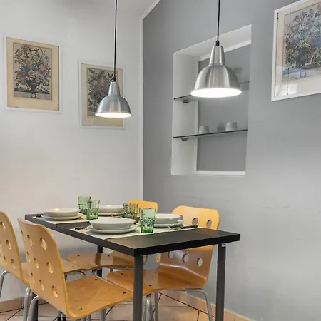 アパート 250m To Center And Station An Amazing Loft With Wi-fi And Ac *