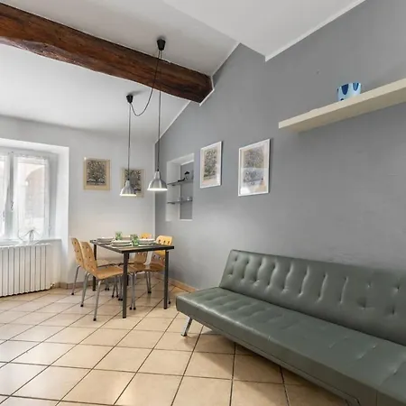250m To Center And Station An Amazing Loft With Wi-fi And Ac ピアチェンツァ